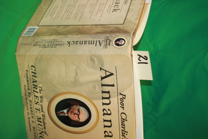 Munger, Charles Charlie  SIGNED ; Ka...: Poor Charlie\'s Almanack  Wit and Wis...