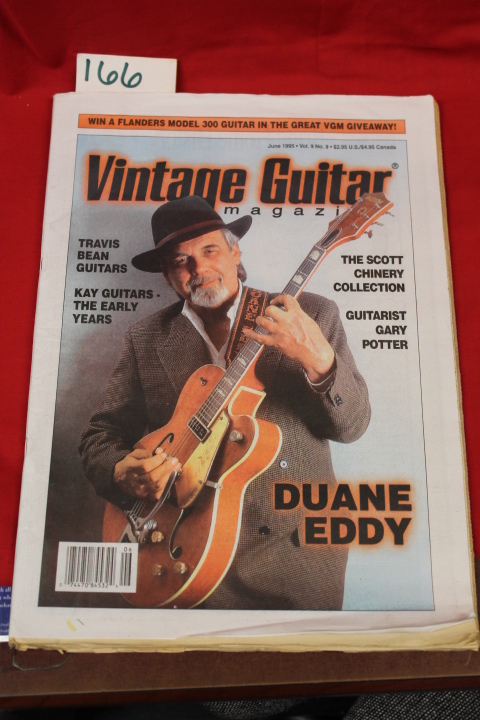 Greenwood, Alan J. [Editor]: Vintage Guitar Magazine: June 1995 The Scott Chi...
