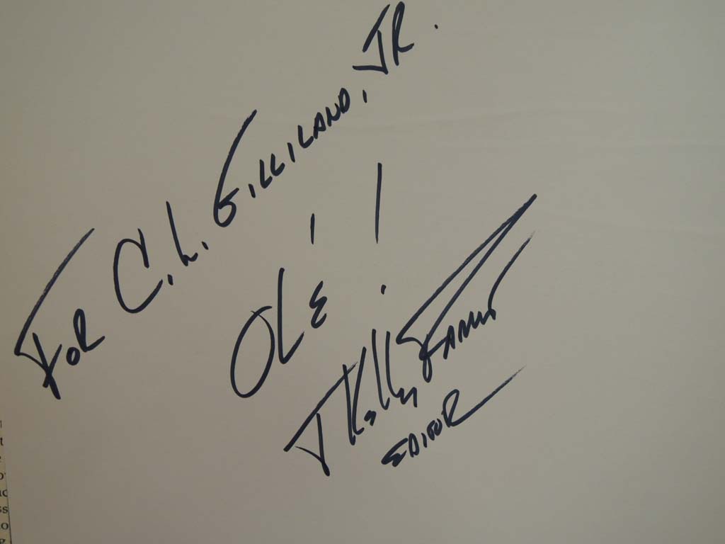 Frontain, Dick and J. Kelly Farris (...: How to Enjoy a Bull Fight  SIGNED BY...