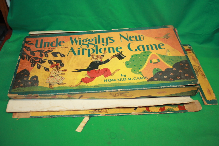 Garis, Howard R.: Uncle Wiggily's New Airplane Game (Board Game) CIRCA 1920 Box: