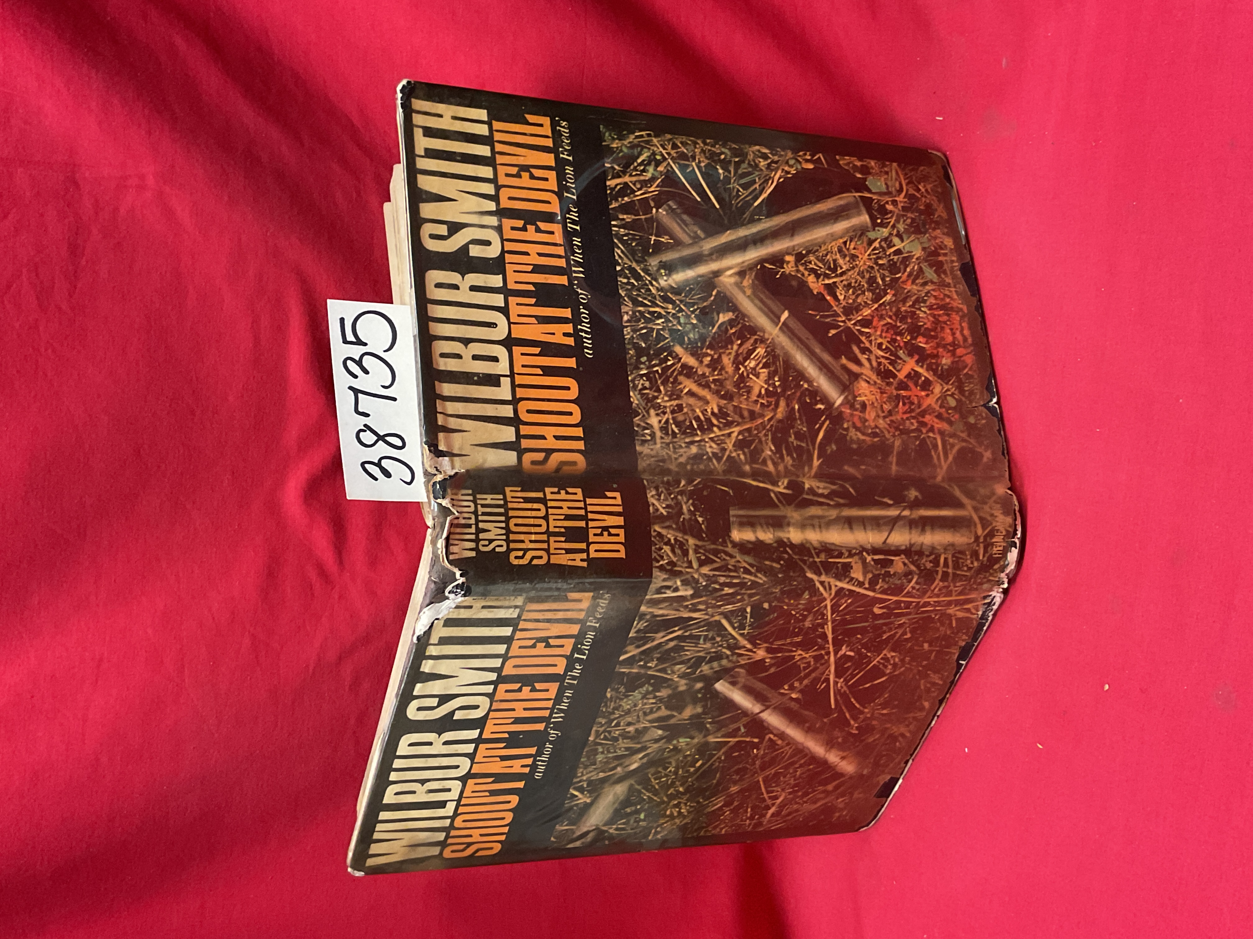 Smith, Wilbur: Shout At The Devil TATTERED DJ
