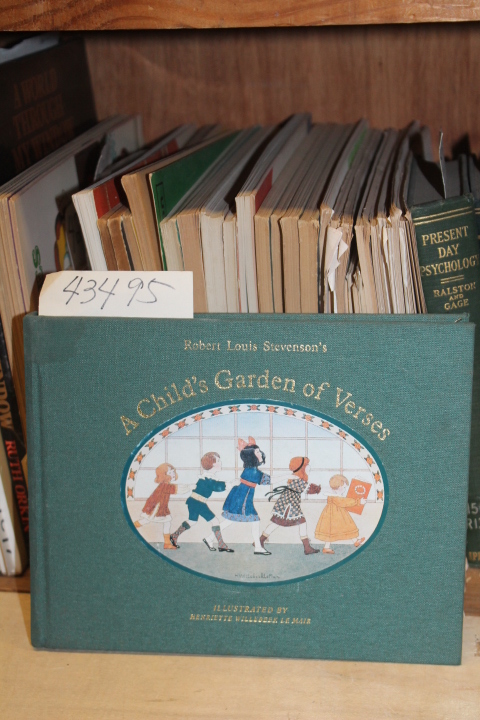 Stevenson, Robert Louis: A Child's Garden of Verses