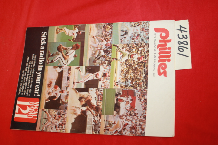 Phillies Baseball: Phillies 1972 Magazine and Program