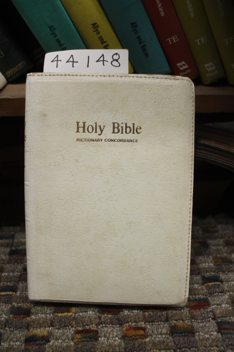 The Holy Bible: The Holy Bible: Containing the Old and New Testaments in the ...