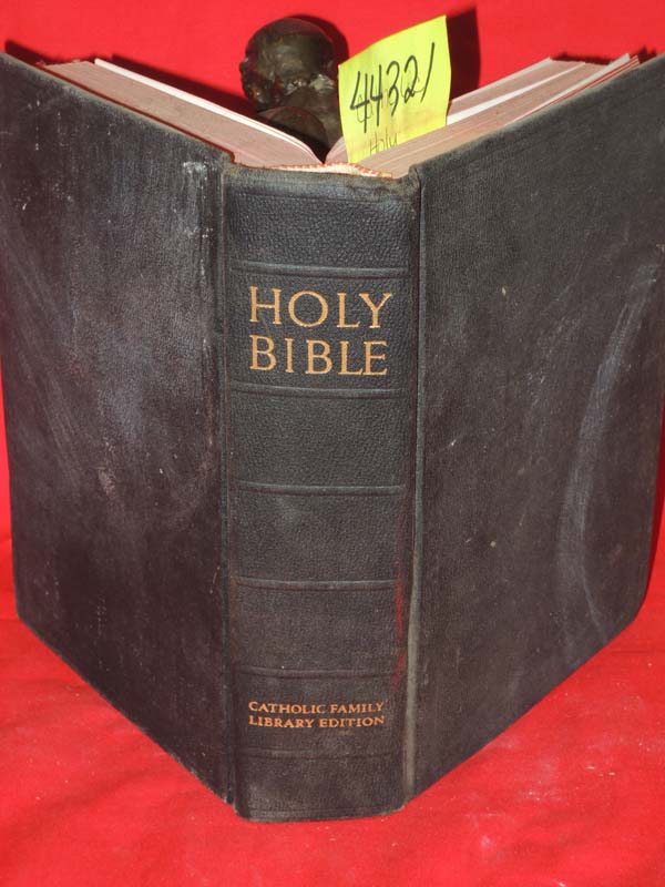Catholic Holy Bible: The Holy Bible.  New American Catholic Edition