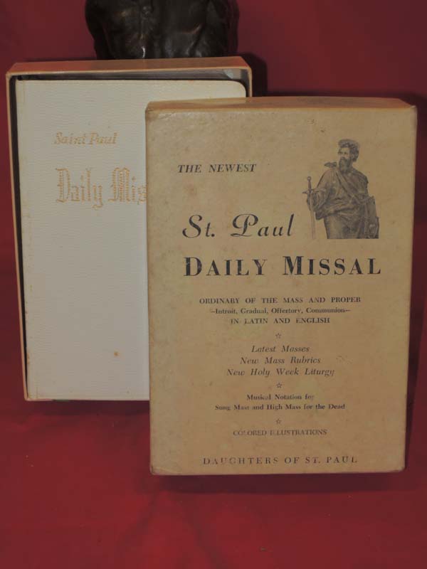Daughters of St. Paul: St. Paul Daily Missal