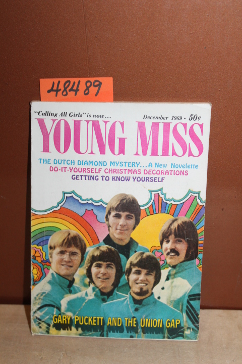 PARENTS' MAGAZINE ENTERPRISE: Young Miss - December 1969 Gary Puckett and the...