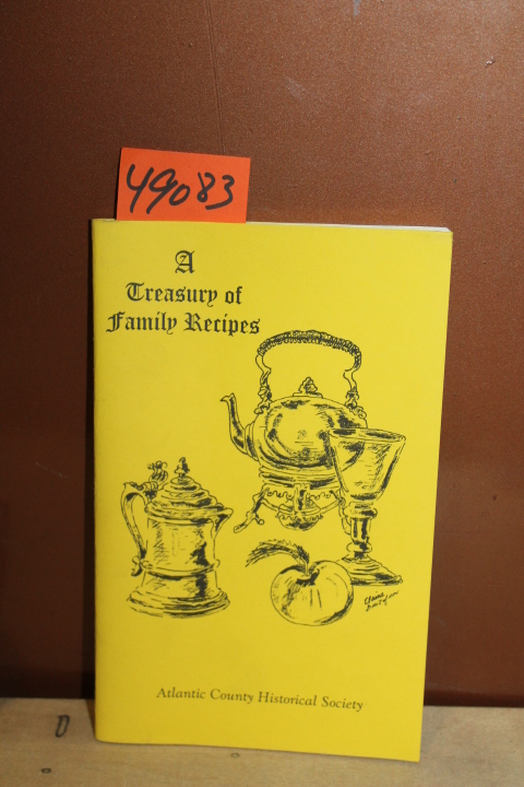 Kapus, Josephine DiStefano (ed): Treasury of Family Recipes