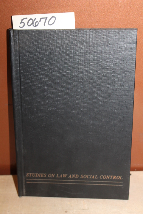 Witty, Cathie J.: Mediation and Society: Conflict Management in Lebanon (Stud...