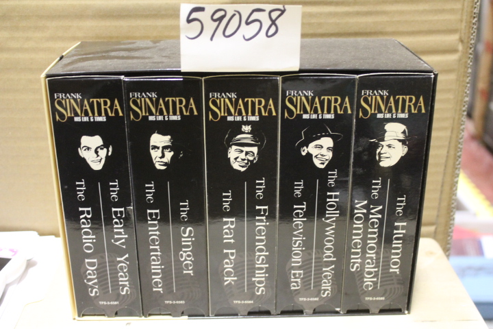 Sinatra, Frank: Frank Sinatra his Life & Times: collectors edition, VHS 10 bo...