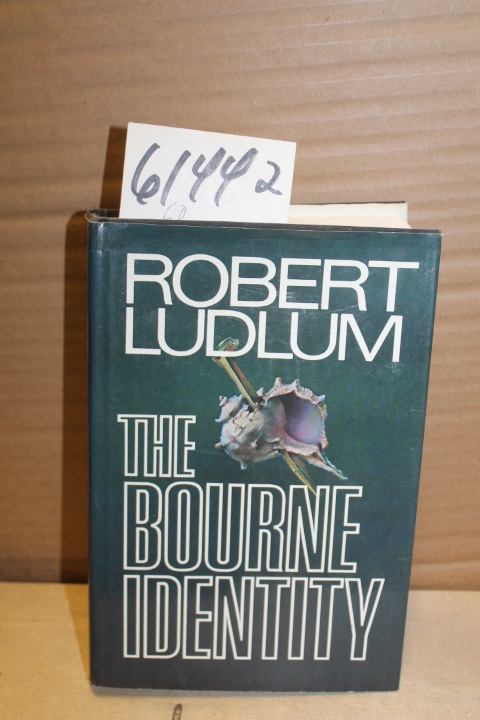 Ludlum, Robert: The Bourne Identity
