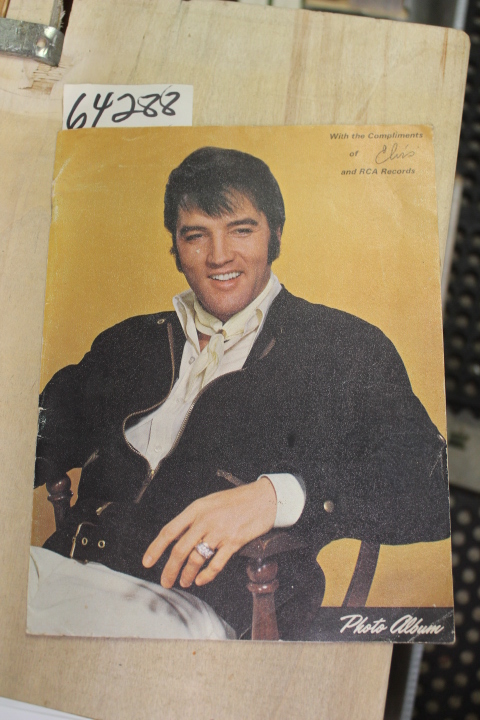 RCA Records Photo Album: With the Compliments of Elvis and RCA Records Photo ...