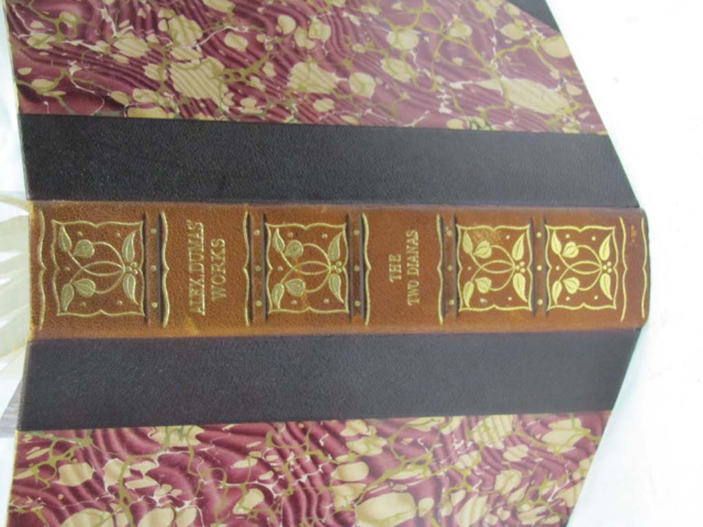 Dumas, Alexander: Two Dianas