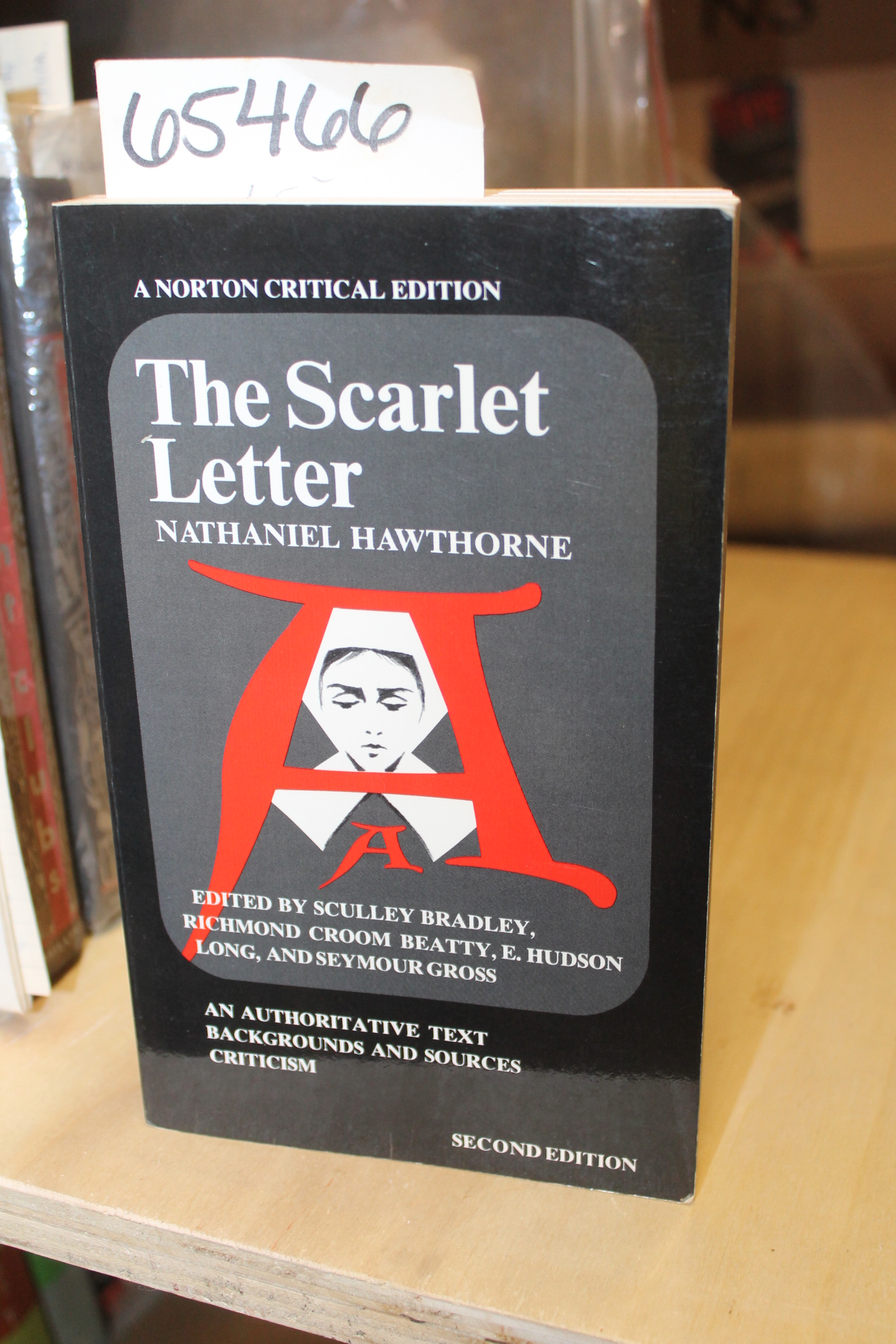 Hawthorne, Nathaniel: The Scarlet Letter
