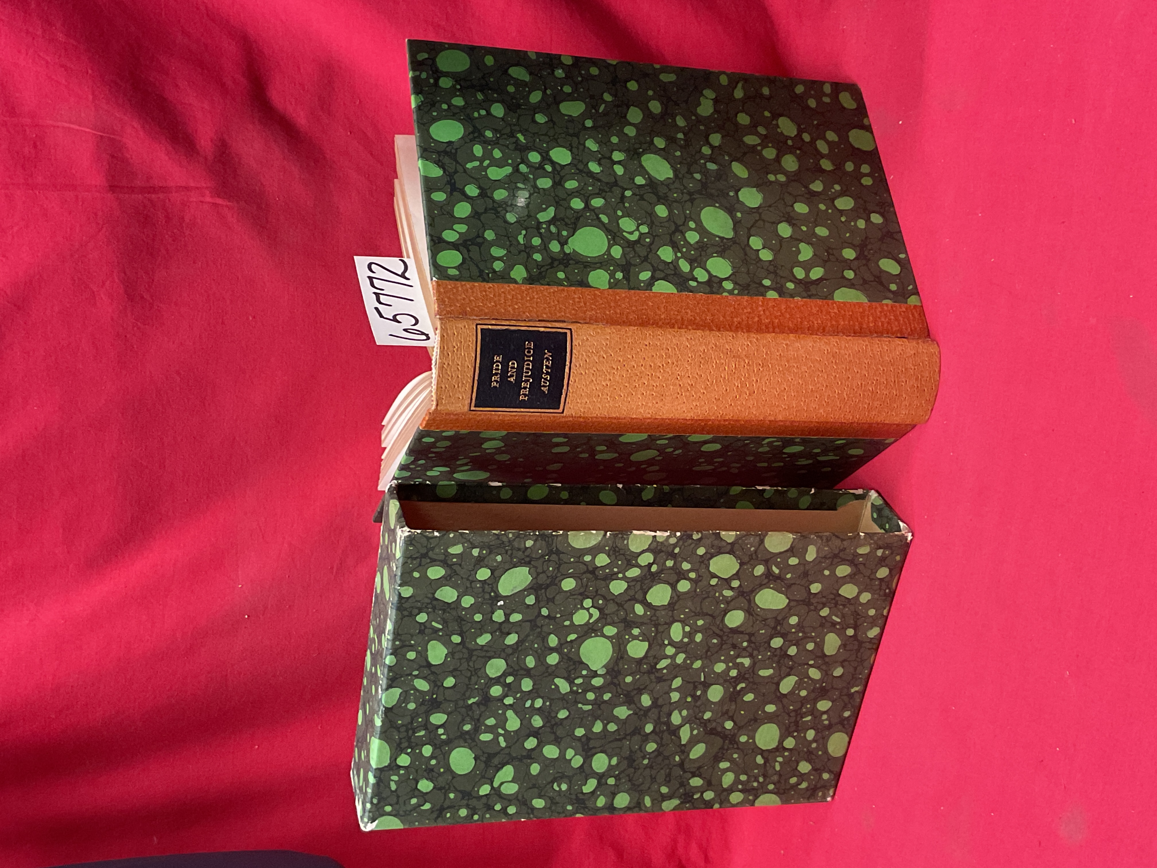 Austen, Jane: Pride and Prejudice FAIR COND GREEN BOX