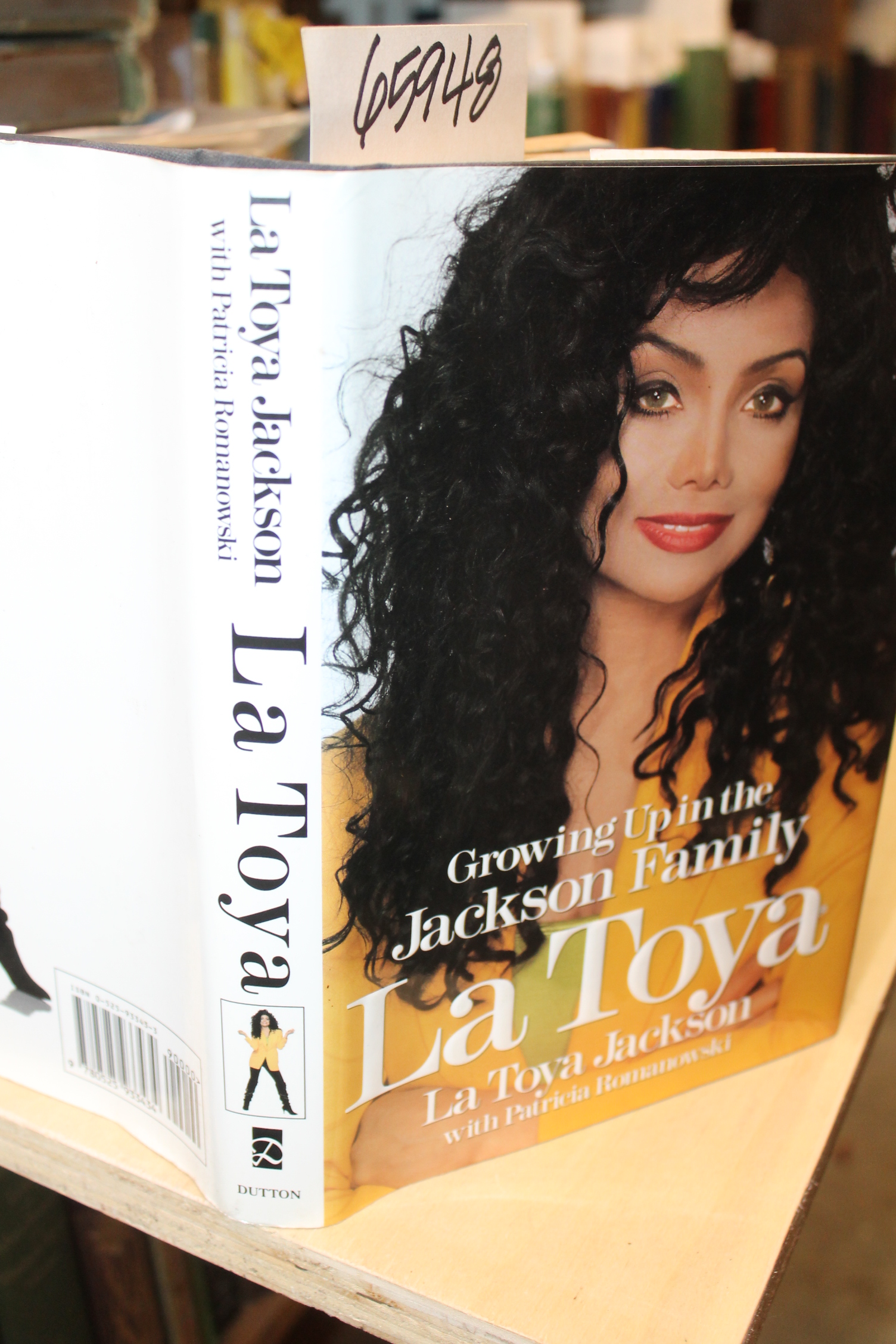 Jackson, LaToya and Romanowski, Patr...: LaToya: Growing up in the Jackson Fa...