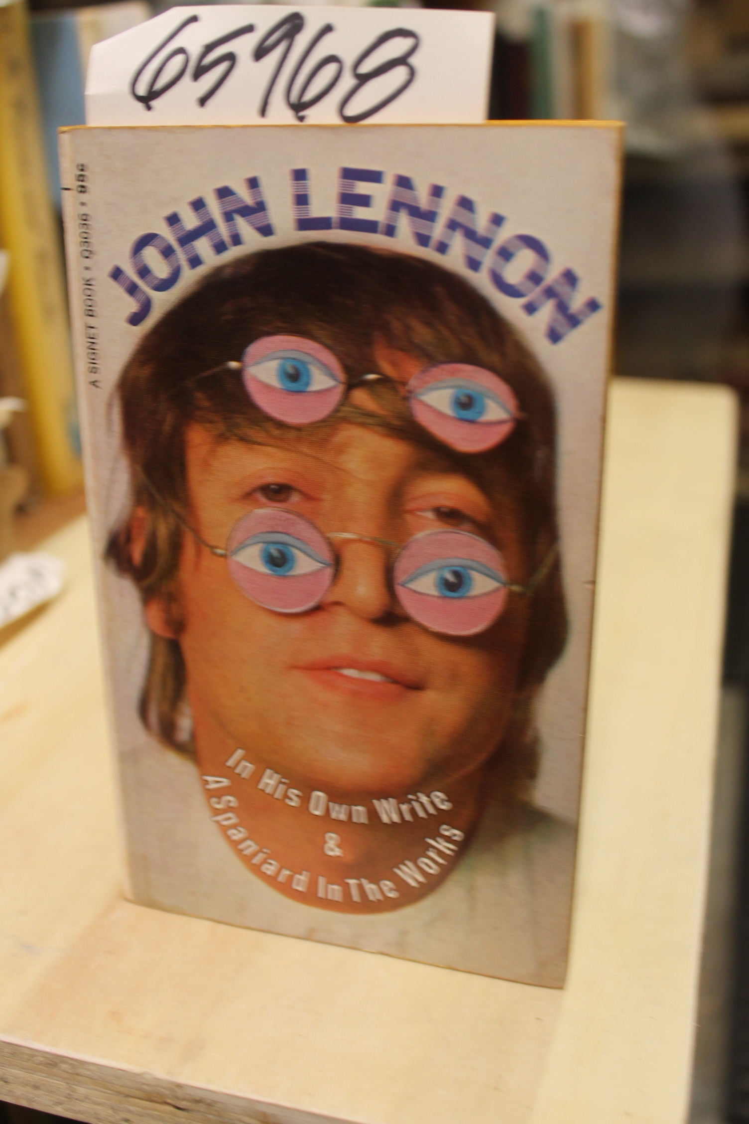 Lennon, John: In his own write and A Spaniard in the works (A SIGNET BOOK)