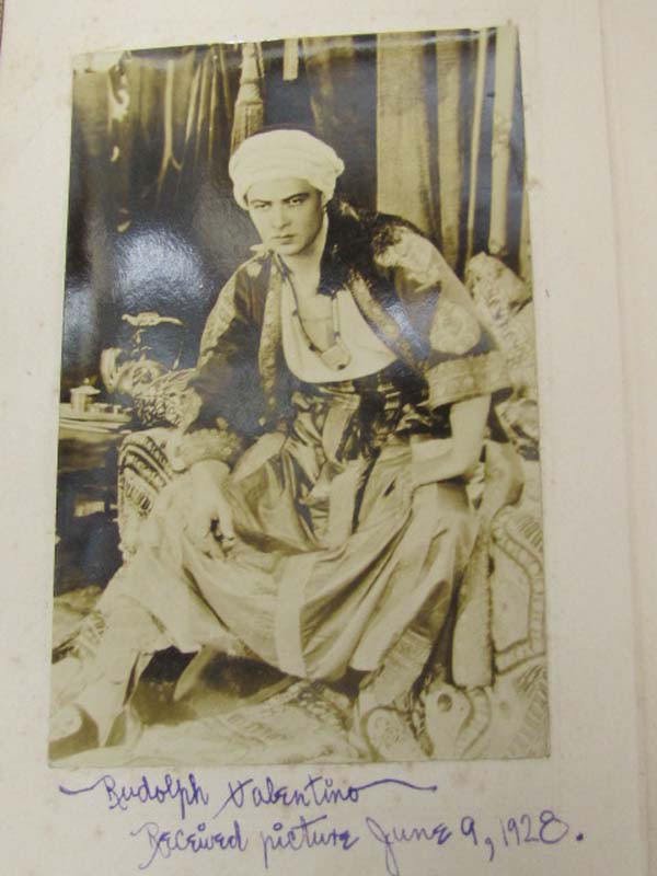 Ullman, S. George: Valentino: As I knew him (The Sheik Original 3.5 X 5.5 pho...