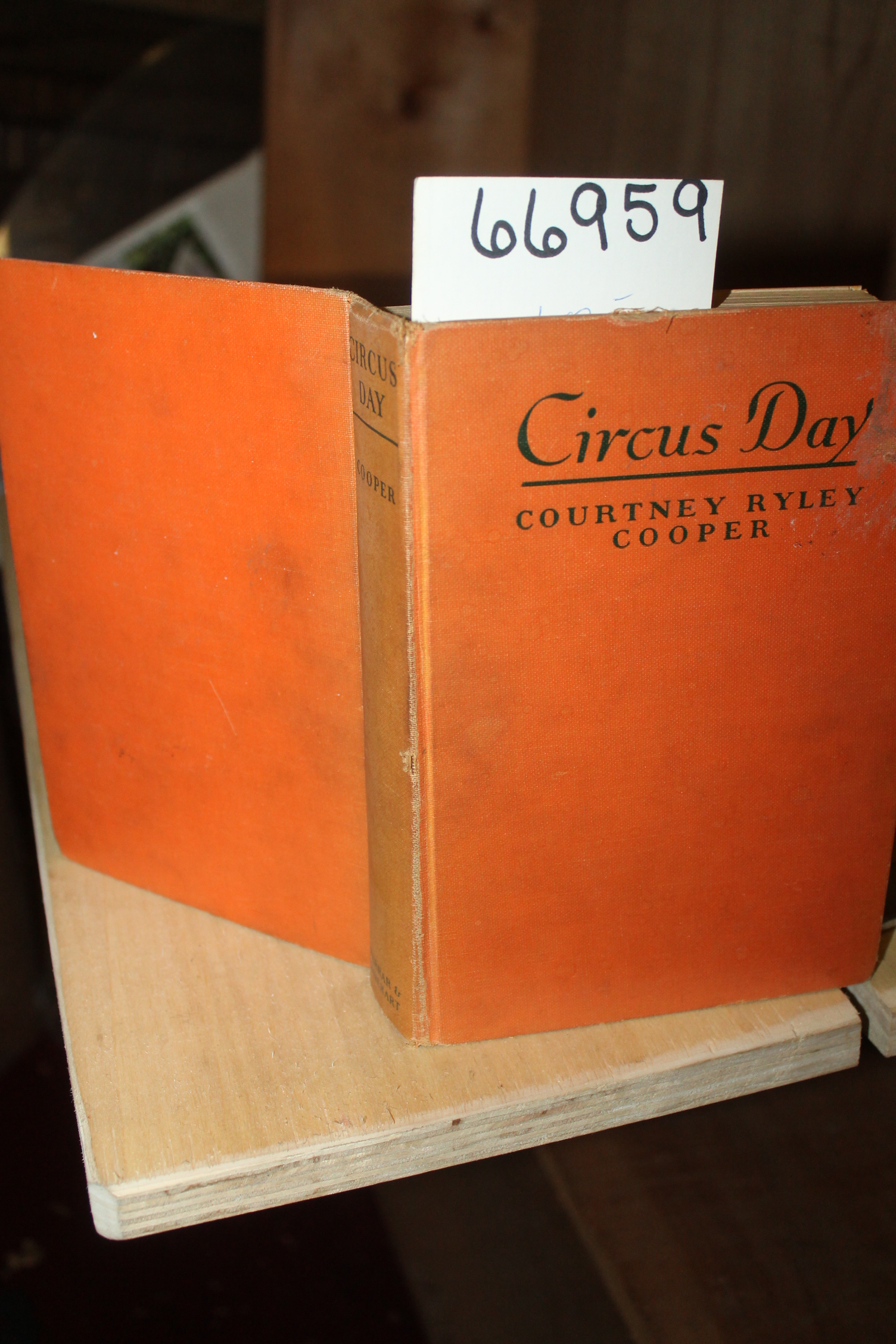 Cooper, Courtney Ryley: Circus Day