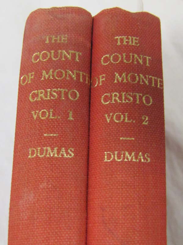 Dumas, Alexandre: Count of Monte Cristo 2 volumes red