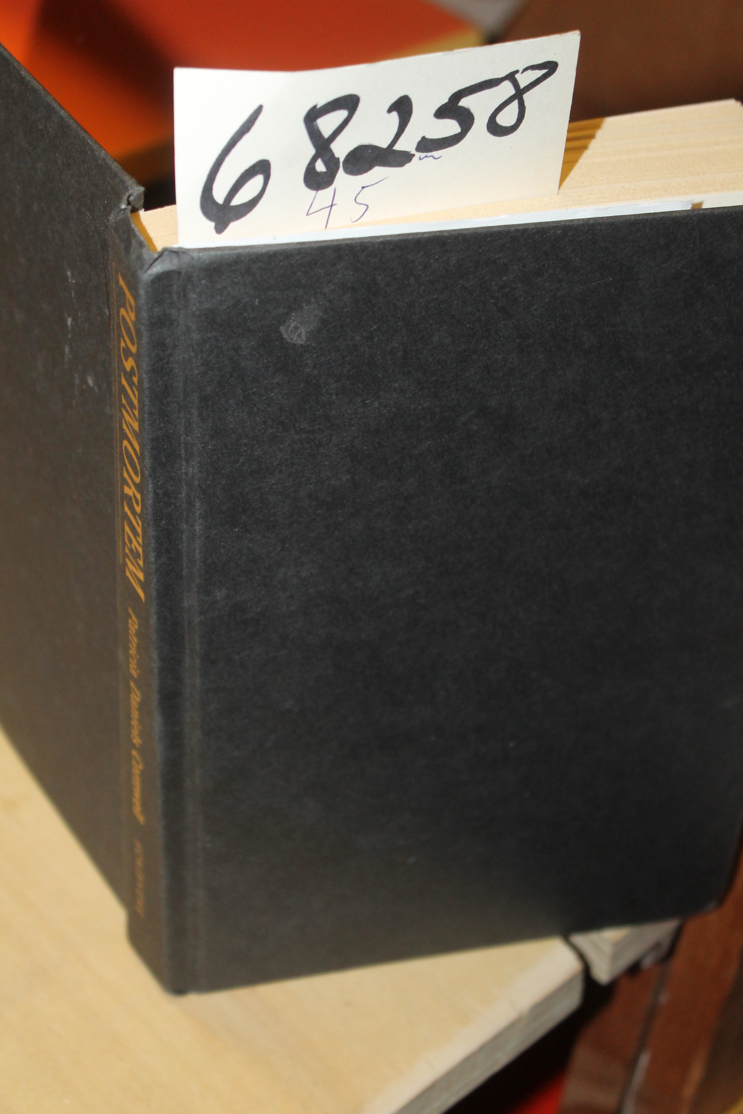 Cornwell, Patricia Daniels: Postmortem