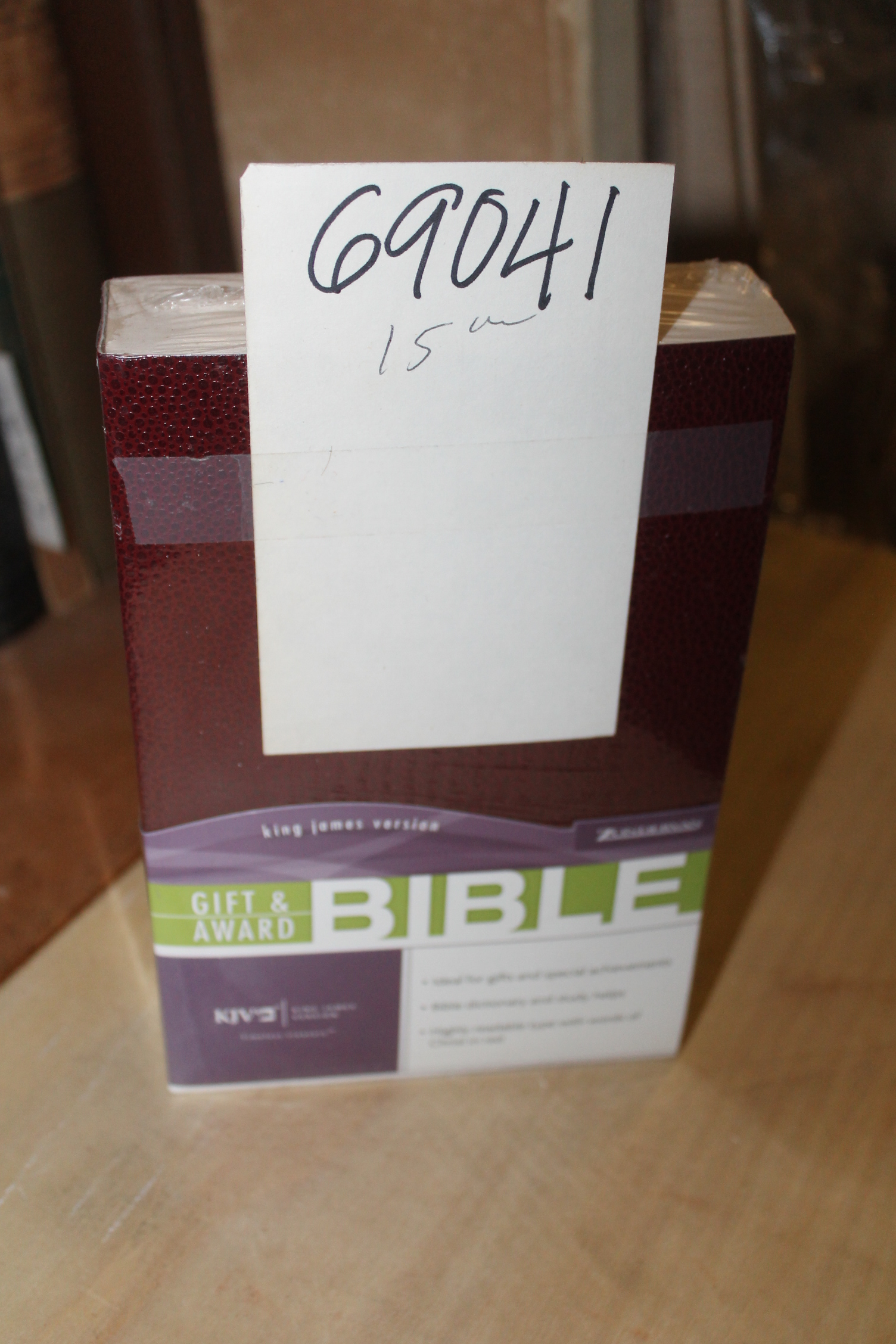 Holy Bible: King James: King James Gift and Award Bible