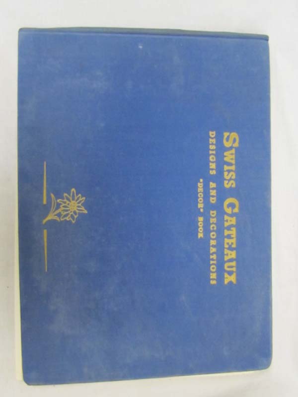 Bachmann, Walter: Swiss Gateaux Designs and Decorations  Cake  Book