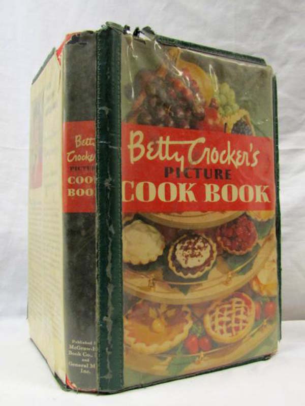 Crocker's Betty: Betty Crocker's Picture Cook Book