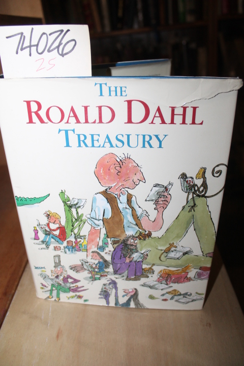 Dahl, Roald and Smith, Lane: The Roald Dahl Treasury