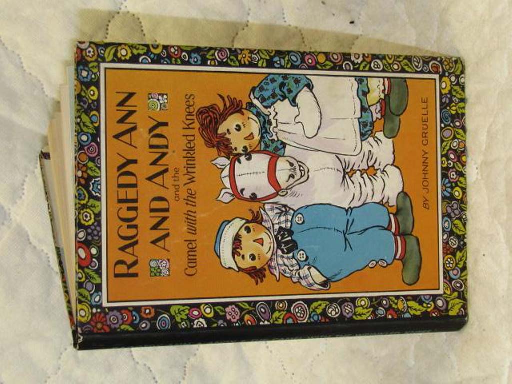 Gruelle, Johnny: A Raggedy Ann and Andy and the Camel with the Wrinkled Knees
