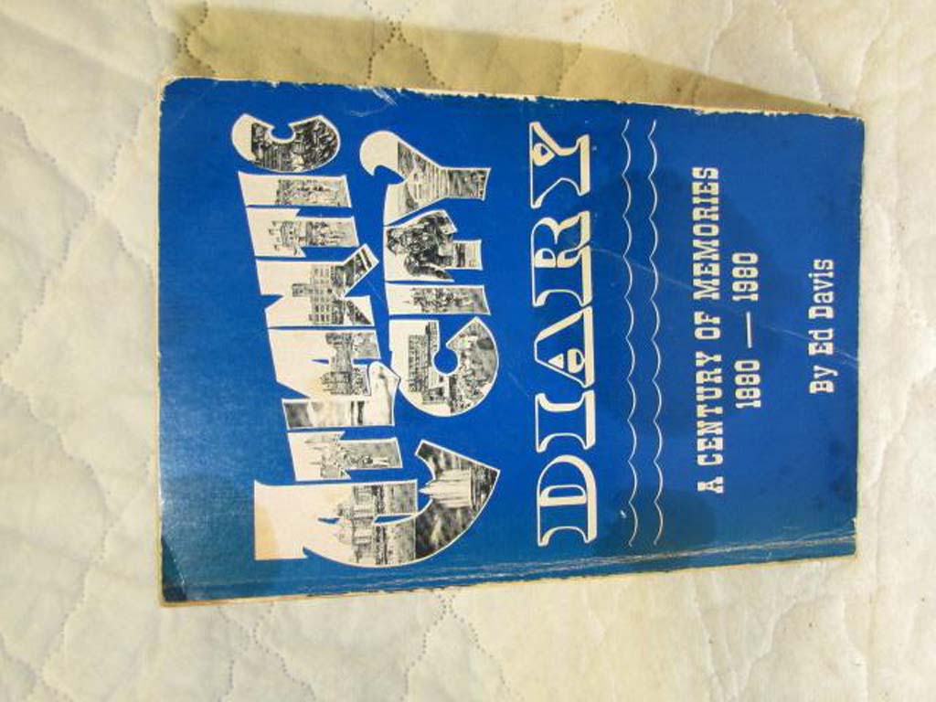 Davis, Ed: Atlantic City Diary A Century of Memories 1880-1980