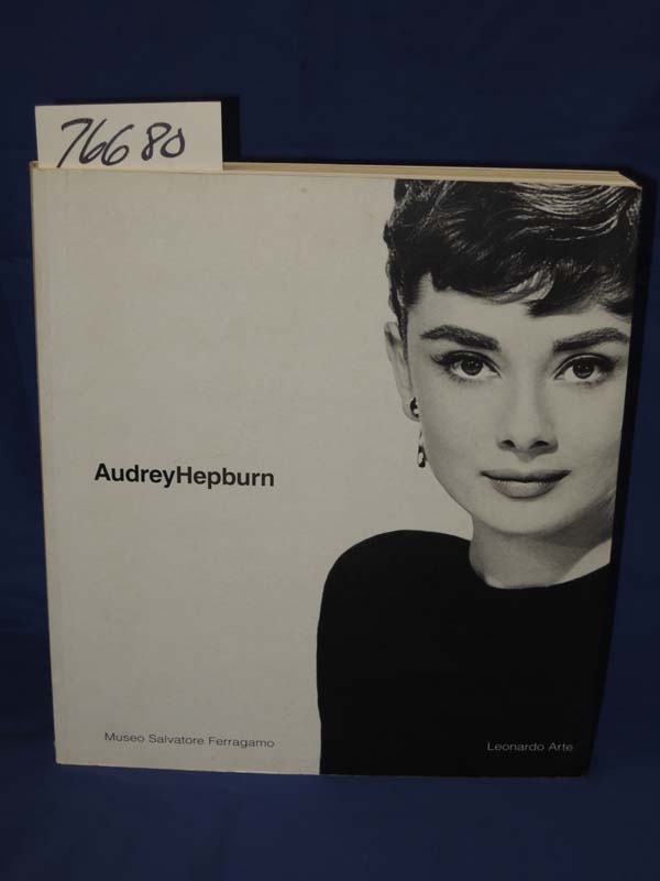 Ferragamo, Museo Salvatore edited by...: Audrey Hepburn una donna, lo stile a...
