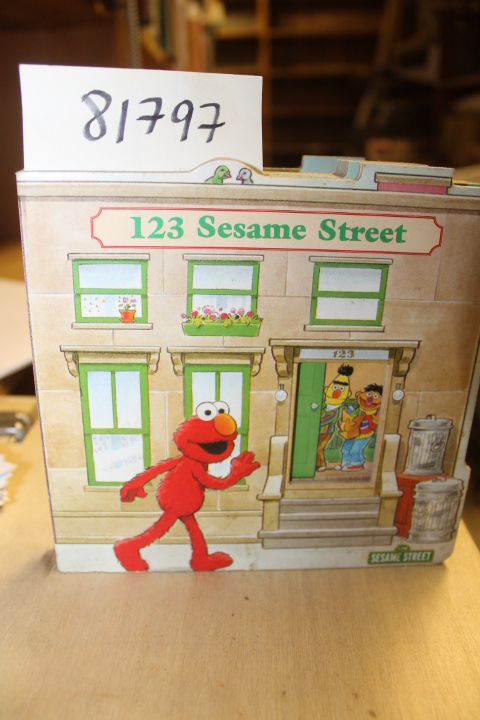 Hood, Susan: 123 Sesame Street