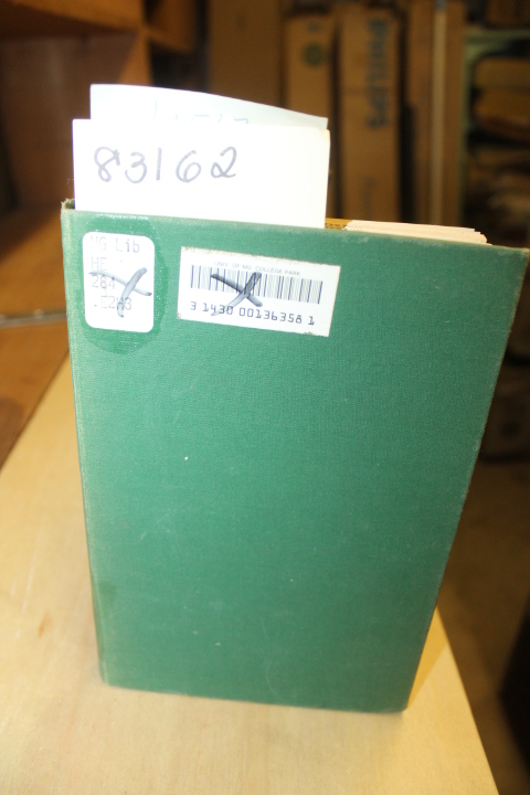 Hazlewood, Arthur: RAIL AND ROAD IN EAST AFRICA