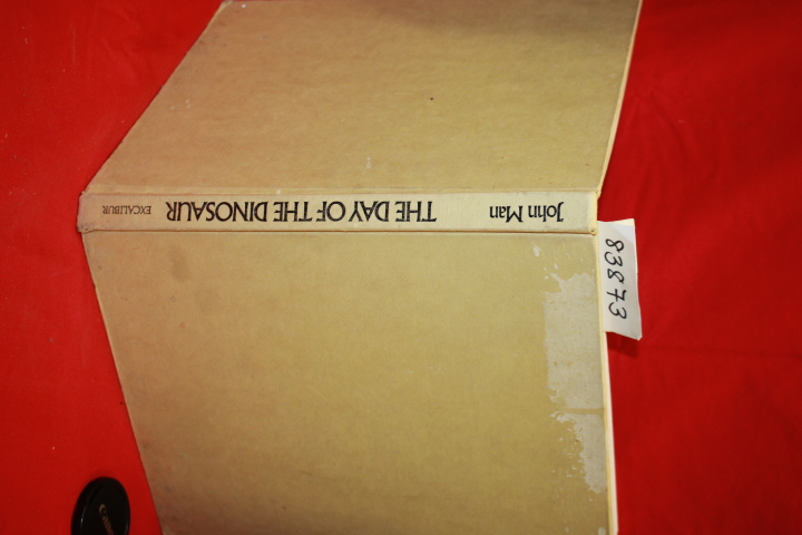 Man, John: The Day of the Dinosaur