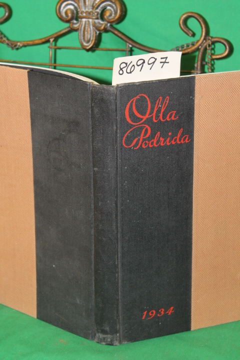 Weleyan University: The Olla Podrida Yearbook