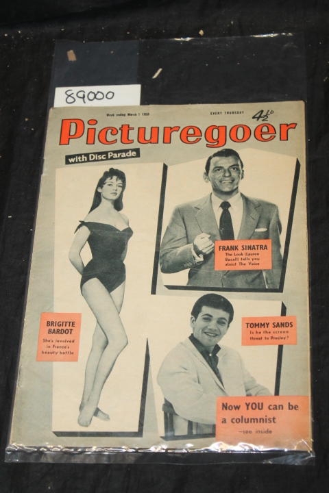 Picture Goer: Picture Goer with Disc Parade Brigitte Bardot, Frank Sinatra & ...