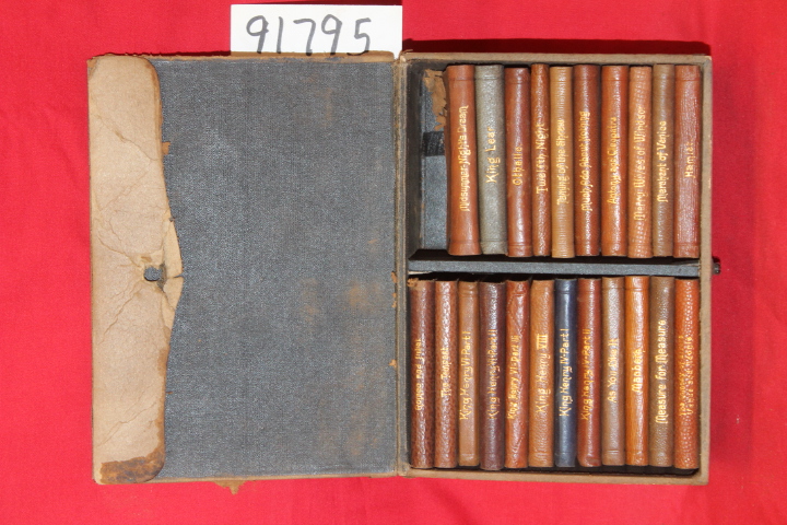 Shakespeare, William: Knickerbocker MINATURE Leather Shakespeare
