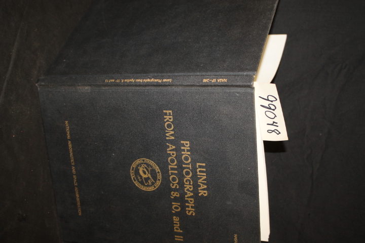 Musgrove, Robert C (compiled by): Lunar Photographs From Apollos 8, 10 & 11