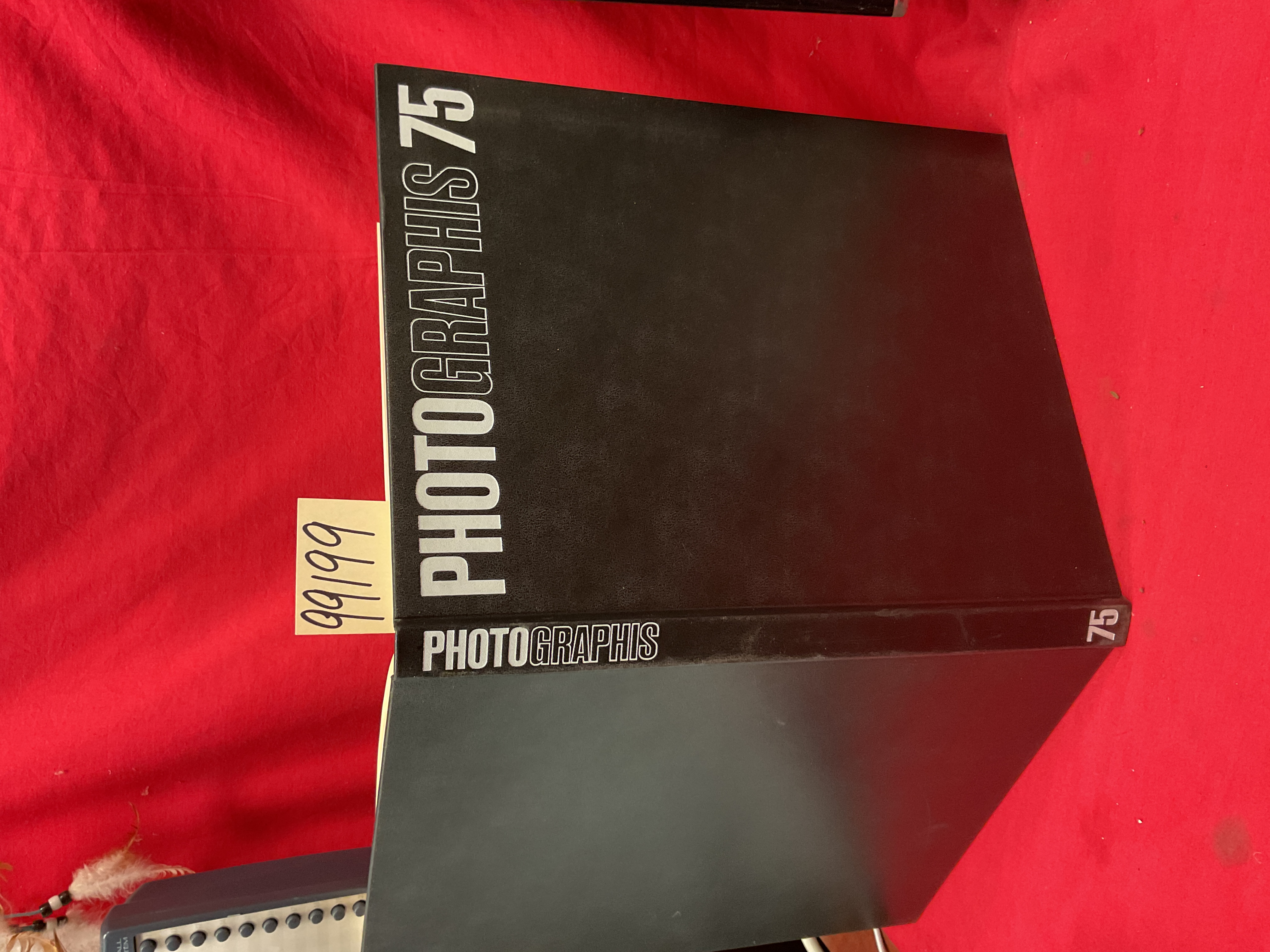 Herdeg, Walter [Editor]: Photographis 75