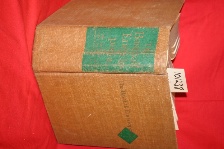 The Macmillan Company: The Baseball Encyclopedia the Complete and Official Re...