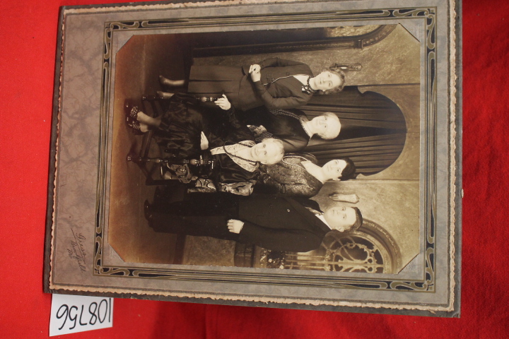 PHOTOGRAPHER FROM BROOKSFIELD, MA.: PHOTOGRAPH   4 Generations of Women Circa...