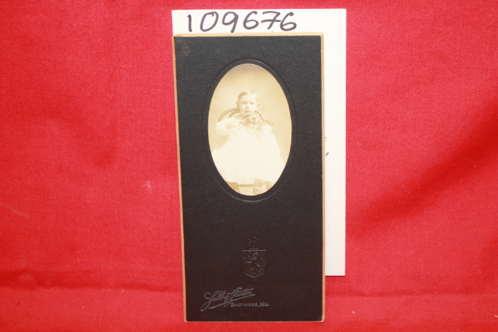 CHILD VIOLINIST: CDV PHOTOGRPAH OF CHILD VIOLINIST VIOLIN BOW