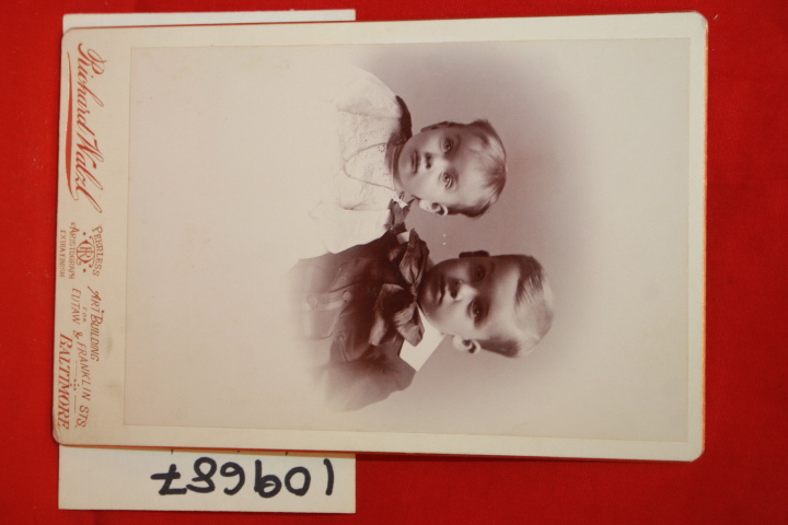 WALZL, RICHARD: CABINET CARD  PHOTOGRAPH  OF 2 CHILDREN PEERLESS ARISTOGRAPH ...