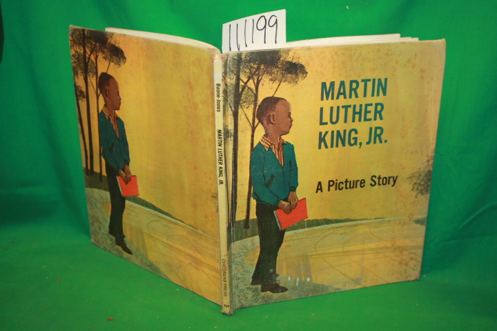 Boone-Jones, Margaret: Martin Luther King Jr A Picture Story